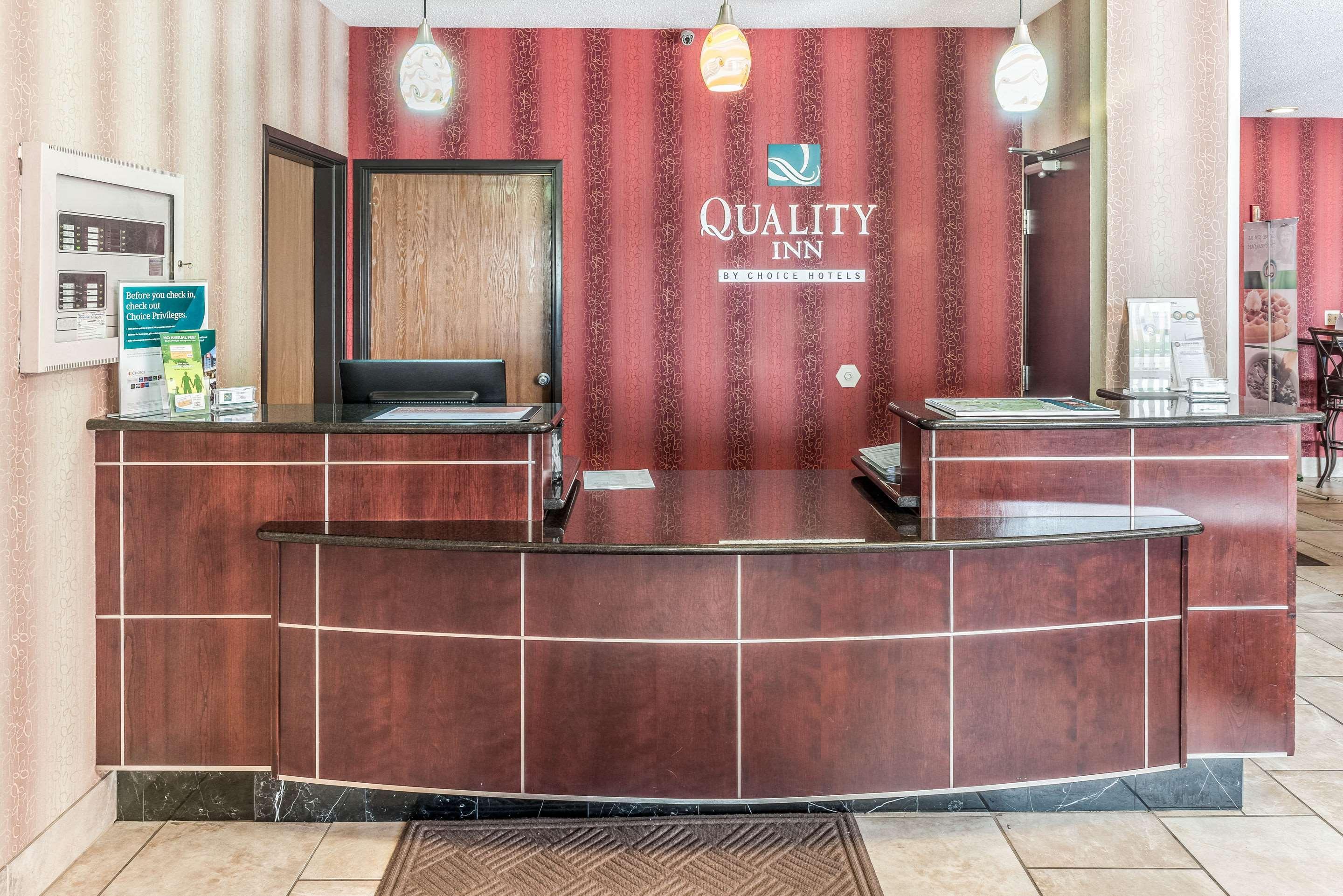 Quality Inn & Suites Mankato Buitenkant foto
